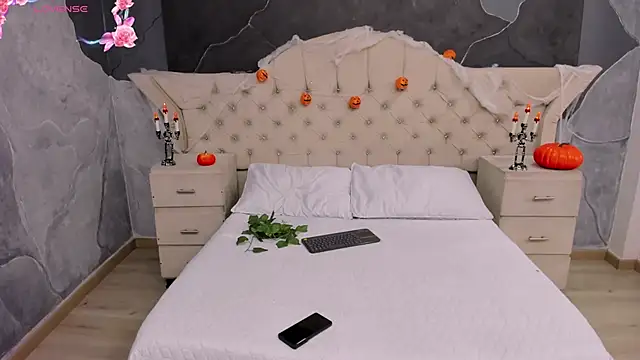 AmberGreyy  online show from October 2025 05:34:02 PM