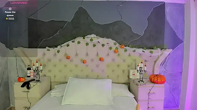 AmberGreyy  online show from October 2025 05:31:01 PM