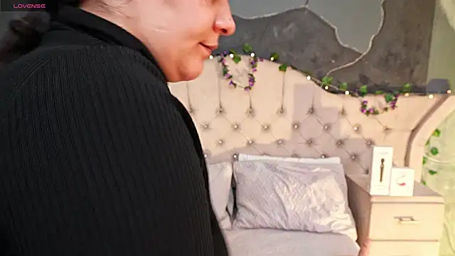 AmberGreyy  online show from March 2026 04:58:02 PM