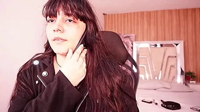 Snapshot of AmberGreyy_ chatting on May 2026 06:17:01 PM AmberGreyy online show from May 2026 06:17:01 PM