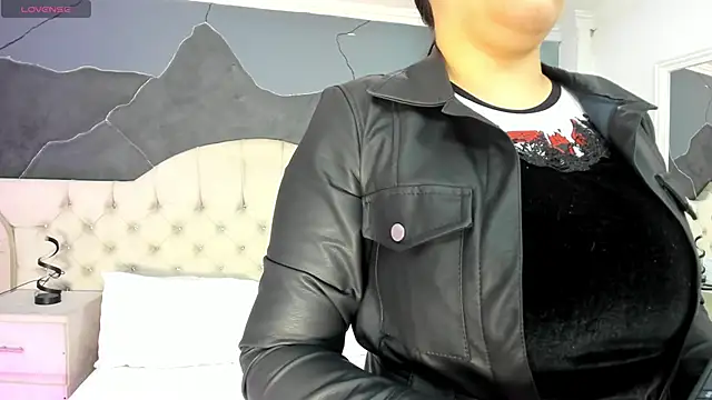 AmberGreyy  online show from September 2025 12:32:02 PM