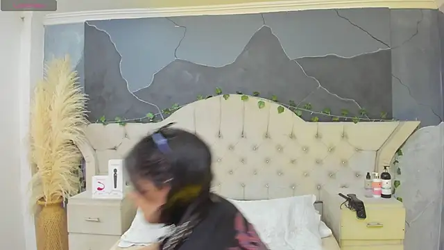 AmberGreyy  online show from January 2026 05:17:01 PM