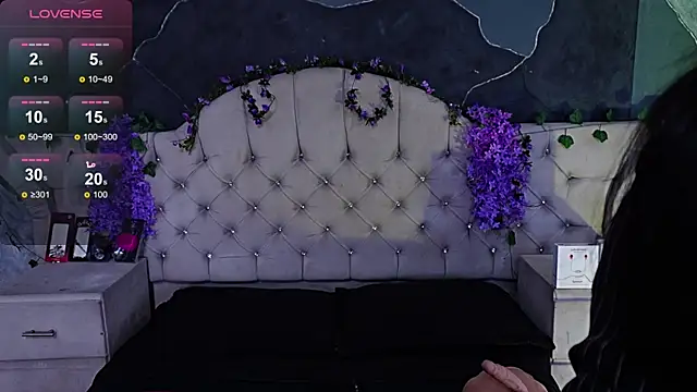 AmberGreyy  online show from June 2026 06:51:01 PM