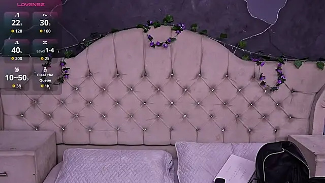 AmberGreyy  online show from March 2026 05:15:01 PM