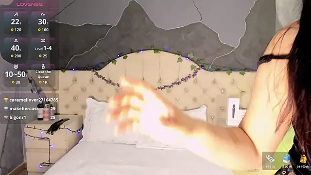 AmberGreyy  online show from November 2025 01:48:02 PM