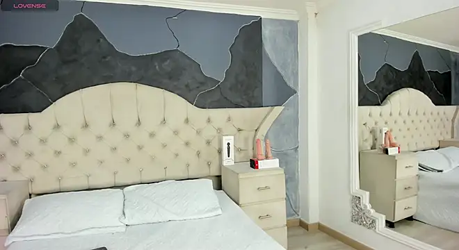 AmberGreyy  online show from September 2025 05:18:01 PM