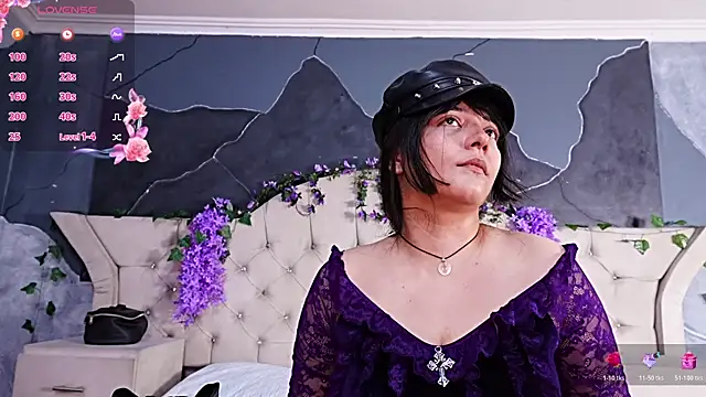 Snapshot of AmberGreyy_ chatting on May 2026 06:19:01 PM AmberGreyy online show from May 2026 06:19:01 PM