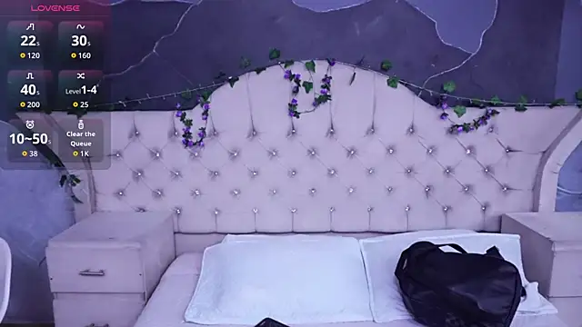 AmberGreyy  online show from March 2026 05:13:01 PM