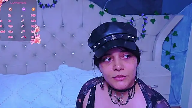 Snapshot of AmberGreyy_ chatting on April 2026 05:25:01 PM AmberGreyy online show from April 2026 05:25:01 PM