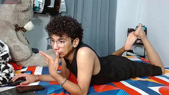 harrytwink18 online show from February 2026 02:59:02 PM