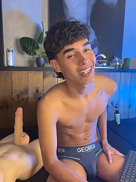 andrewortix online show from April 2026 11:21:01 PM