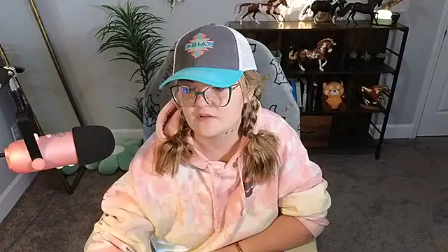 Snapshot of rodeobrii chatting on November 2025 12:44:01 AM rodeobrii online show from November 2025 12:44:01 AM