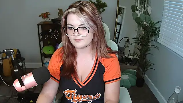 rodeobrii online show from March 2026 10:56:01 PM