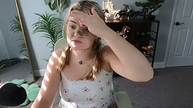 Snapshot of rodeobrii chatting on November 2025 01:47:02 PM rodeobrii online show from November 2025 01:47:02 PM