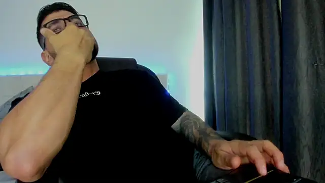 Teilor Creed online show from February 2026 09:25:01 PM