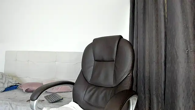 Teilor Creed online show from December 2025 07:59:01 PM