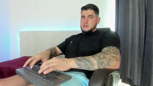 Teilor Creed online show from February 2026 07:16:02 PM