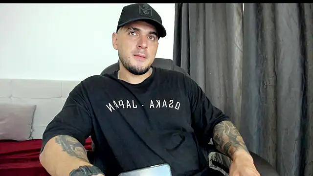 Teilor Creed online show from November 2025 07:02:02 PM