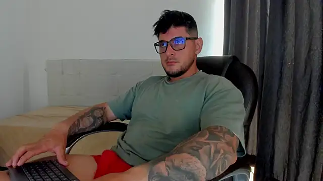 Teilor Creed online show from April 2026 07:50:02 PM