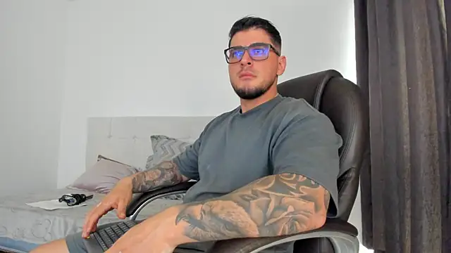 Teilor Creed online show from November 2025 06:19:02 PM