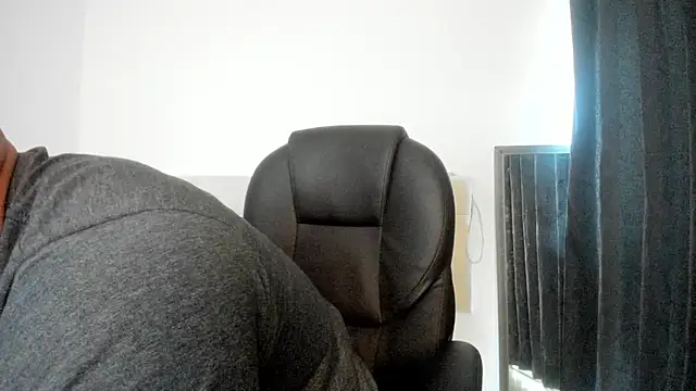 Teilor Creed online show from November 2025 08:23:02 PM