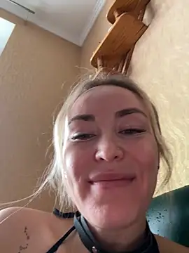 LovenseLush online show from November 2025 09:21:01 AM