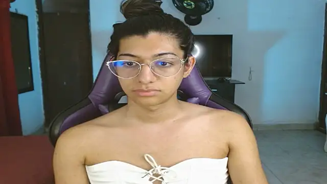 engielphoenis14 online show from March 2026 11:10:02 PM