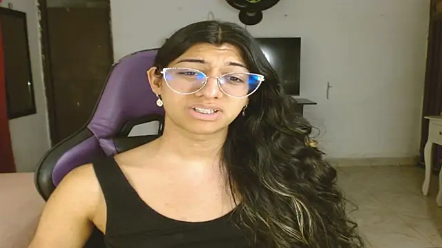 engielphoenis14 online show from February 2026 11:35:01 PM