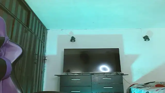 Snapshot of engielphoenis14 chatting on May 2026 10:47:02 PM engielphoenis14 online show from May 2026 10:47:02 PM