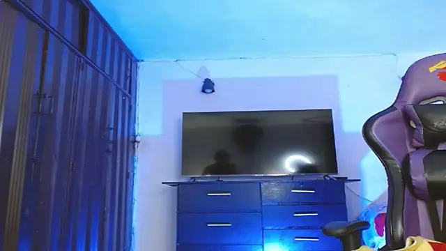 engielphoenis14 online show from April 2026 11:29:02 PM