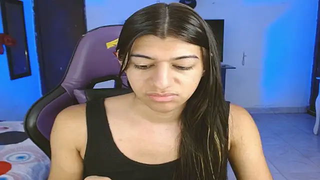 engielphoenis14 online show from April 2026 10:55:01 PM