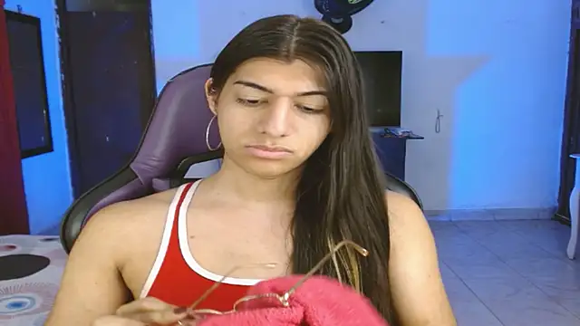 engielphoenis14 online show from April 2026 11:34:02 PM