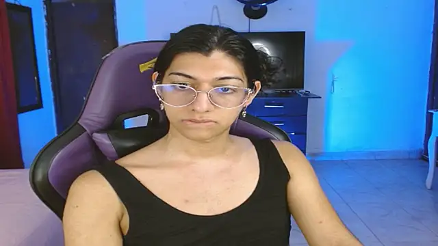 engielphoenis14 online show from January 2026 03:21:01 AM