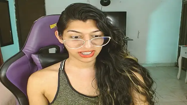 engielphoenis14 online show from January 2026 01:45:02 AM