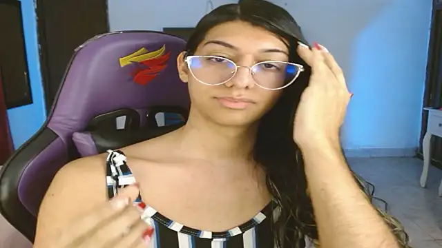 engielphoenis14 online show from January 2026 12:04:01 AM