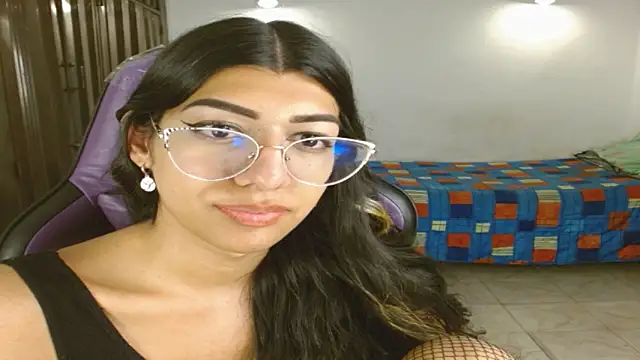 engielphoenis14 online show from November 2025 04:06:01 AM