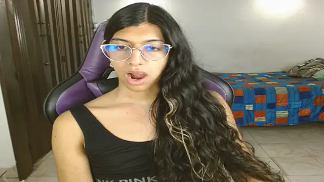 engielphoenis14 online show from November 2025 02:34:01 AM