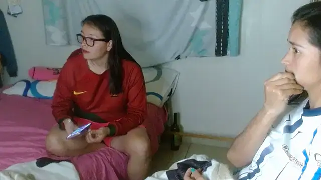 Snapshot of clayre_and_jill chatting on September 2025 05:58:02 AM clayre and jill online show from September 2025 05:58:02 AM