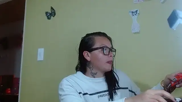 Snapshot of clayre_and_jill chatting on September 2025 09:32:02 PM clayre and jill online show from September 2025 09:32:02 PM