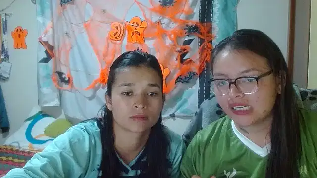 Snapshot of clayre_and_jill chatting on November 2025 03:21:01 AM clayre and jill online show from November 2025 03:21:01 AM