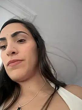 Snapshot of alessandra-a chatting on February 2026 07:00:01 PM alessandra-a online show from February 2026 07:00:01 PM