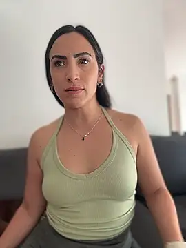 alessandra-a online show from March 2026 07:21:01 PM