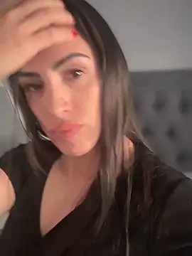 alessandra-a online show from October 2025 05:28:01 PM