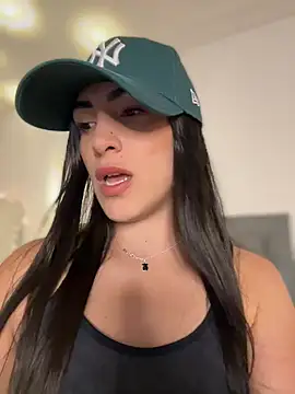 Snapshot of alessandra-a chatting on December 2025 12:04:01 AM alessandra-a online show from December 2025 12:04:01 AM