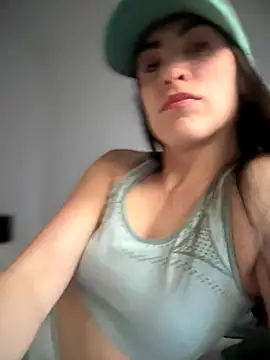 alessandra-a online show from September 2025 09:00:01 PM