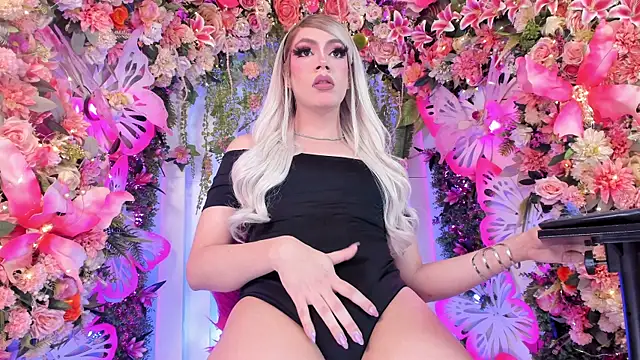 Laurenn evans online show from April 2026 09:41:01 PM