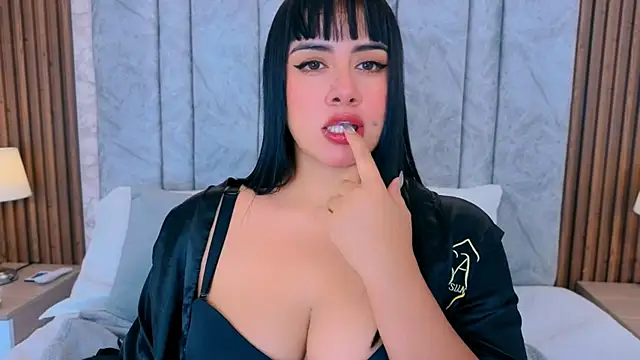 amatista  smith online show from June 2026 07:57:02 PM