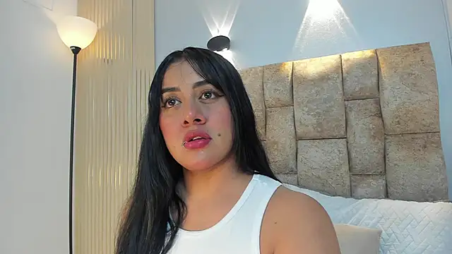amatista  smith online show from October 2025 08:30:01 PM