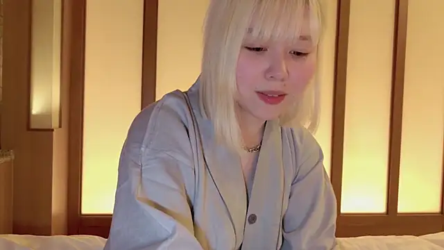 NANAchan R online show from February 2025 05:29:01 PM