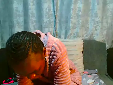 VANESAAMBER23 online show from October 2025 02:11:02 AM